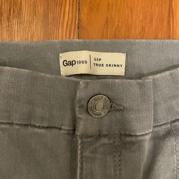 GAP TRUE SKINNY JEANS PETITE GREY GRAY SHORT ANKLE SIZE 25 - Picture 9 of 15